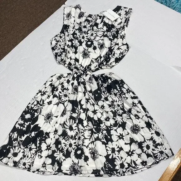 Faithful the brand linen mini dress
Faithfull the Brand size 8 (b19) - Picture 2 of 6